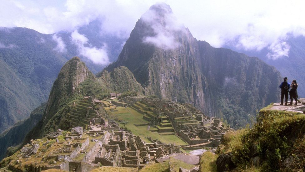 4 DAYS/ 3 NIGHTS: SACRED VALLEY OF THE INCAS, MACHUPICCHU AND RAINBOW MOUNTAIN